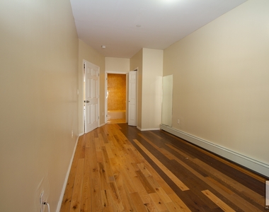 655 Dekalb Avenue - Photo Thumbnail 7