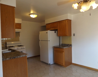 8616 West Grand Avenue - Photo Thumbnail 2