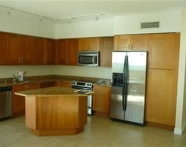 1755 E Hallandale Beach Blvd - Photo Thumbnail 2