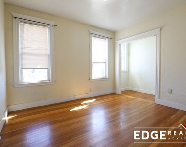 55 Leicester St Apt 3 - Photo Thumbnail 9