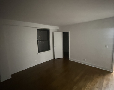 240 East 82nd Street - Photo Thumbnail 14