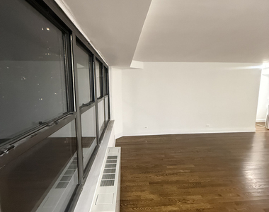 240 East 82nd Street - Photo Thumbnail 6