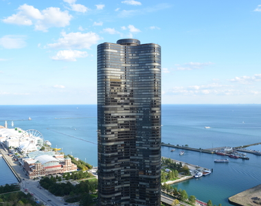 600 North Lake Shore Drive - Photo Thumbnail 1