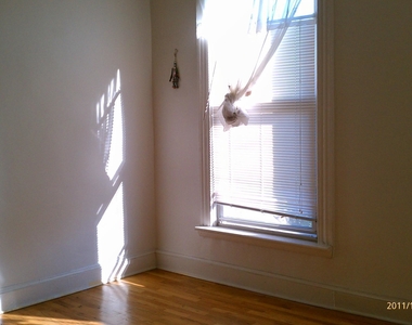 1112 Guilford Avenue - Photo Thumbnail 4