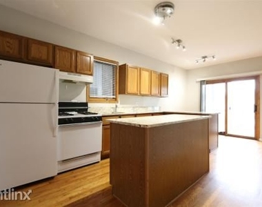 3610 S Emerald Ave 1 - Photo Thumbnail 6