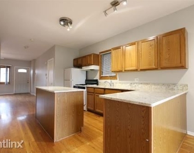 3610 S Emerald Ave 1 - Photo Thumbnail 7