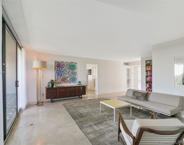 5701 Biscayne Blvd - Photo Thumbnail 0