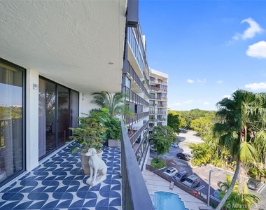 5701 Biscayne Blvd - Photo Thumbnail 26