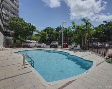 5701 Biscayne Blvd - Photo Thumbnail 41