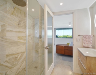 5701 Biscayne Blvd - Photo Thumbnail 20