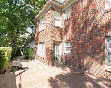 4501 Gilbert Avenue - Photo Thumbnail 23