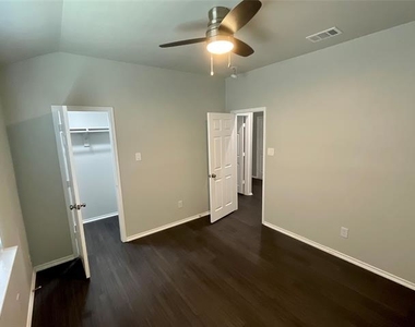 8908 King Ranch Drive - Photo Thumbnail 20