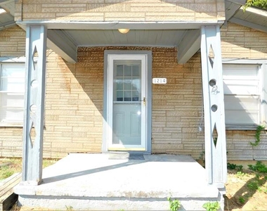 1214 Bernard Street - Photo Thumbnail 2