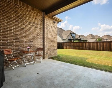 1021 Asbury Drive - Photo Thumbnail 33