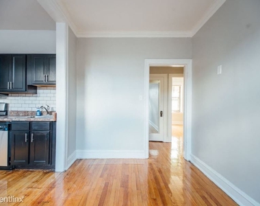 2332 W Addison St 3f - Photo Thumbnail 22