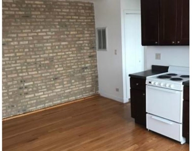 5554 W North Ave, Chicago Il 304 - Photo Thumbnail 2