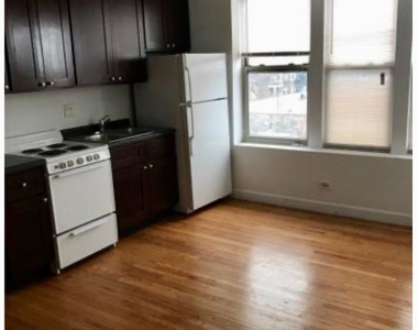 5554 W North Ave, Chicago Il 303 - Photo Thumbnail 1