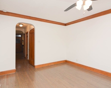 2135 N. Leavitt, Unit 1f - Photo Thumbnail 7