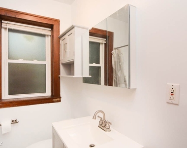 2135 N. Leavitt, Unit 1f - Photo Thumbnail 17