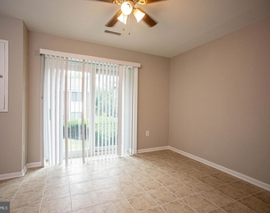 3862 Persimmon Cir - Photo Thumbnail 9