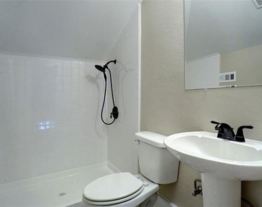 3713 Modlin Avenue - Photo Thumbnail 11