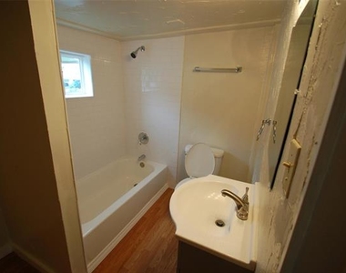 5529 Geddes Avenue - Photo Thumbnail 5