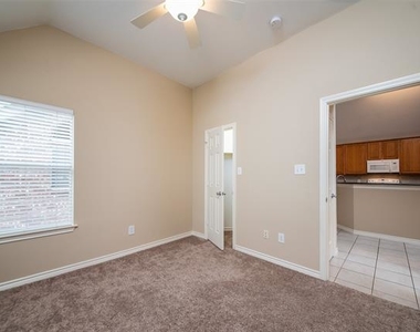 3104 Glen Canyon Drive - Photo Thumbnail 12