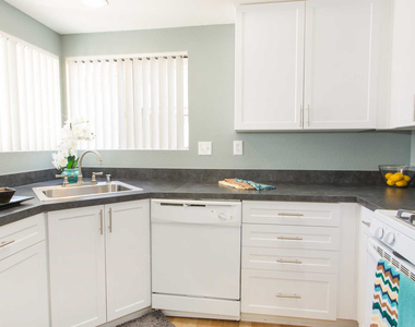5813 Hickory Drive - Photo Thumbnail 2