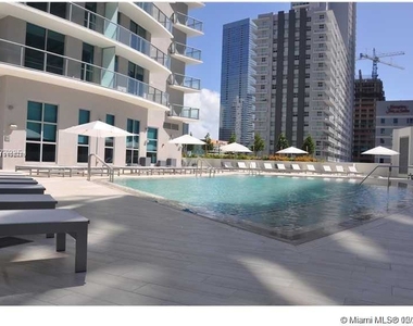 1100 S Miami Ave - Photo Thumbnail 5