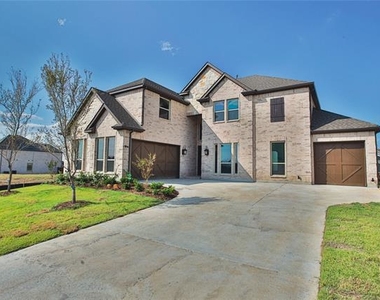 2820 Fountain Park Drive - Photo Thumbnail 1