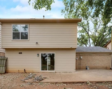 4425 Bluestem Street - Photo Thumbnail 15