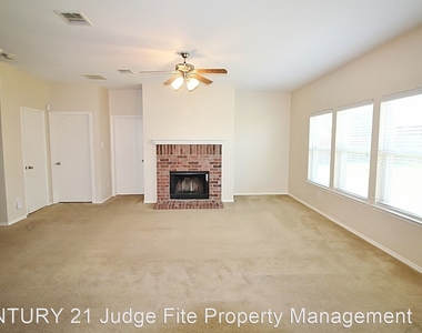 8420 Ridge Creek Drive - Photo Thumbnail 2