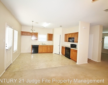 8420 Ridge Creek Drive - Photo Thumbnail 3