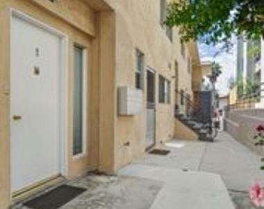 1449 Butler Ave - Photo Thumbnail 21