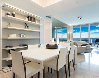 18201 Collins Ave - Photo Thumbnail 7