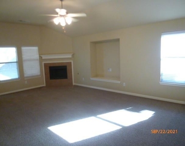 5036 Birchwood Drive - Photo Thumbnail 7