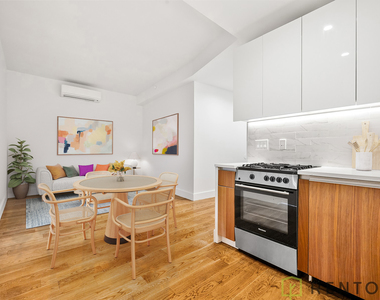 810 Flushing Avenue - Photo Thumbnail 2