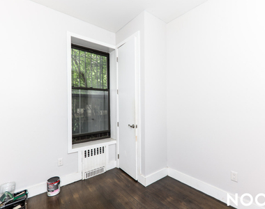 154 Rogers Ave - Unit: 1L - Photo Thumbnail 17