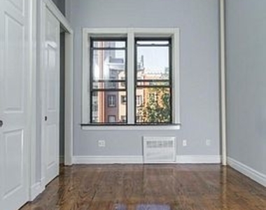 234 West 14th Street - Photo Thumbnail 4