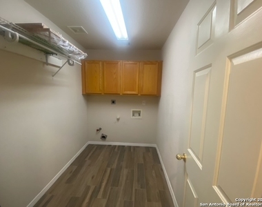 5115 Sagail Pl - Photo Thumbnail 16