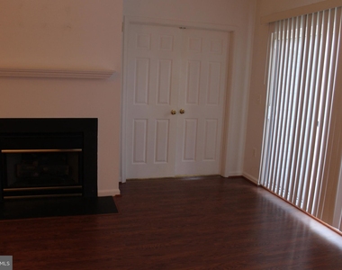 3515 Piney Woods Place - Photo Thumbnail 7