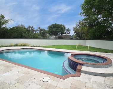 8540 Sw 122nd St - Photo Thumbnail 10