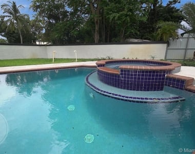 8540 Sw 122nd St - Photo Thumbnail 9