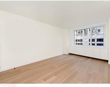 301 W 53rd St - Photo Thumbnail 2