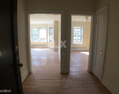 2436 W Rosemont Ave - Photo Thumbnail 16