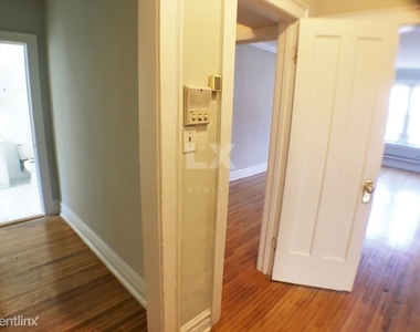 2436 W Rosemont Ave - Photo Thumbnail 5