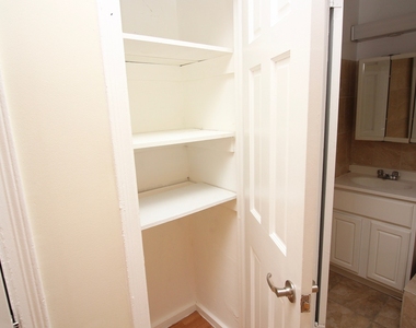 1543 Park Pl - Unit: D7 - Photo Thumbnail 2