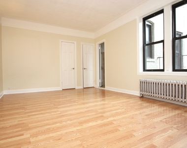 1543 Park Pl - Unit: D7 - Photo Thumbnail 1