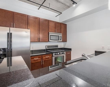 3670 Woodward Ave # 19/303 - Photo Thumbnail 5