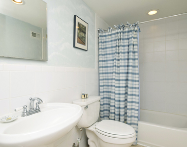 5046 North Wolcott Avenue - Photo Thumbnail 20